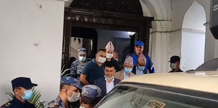 एमाले फुट्यो, माधव नेपालद्वारा नेकपा एमाले (समाजवादी) दल दर्ताका लागि निवेदन