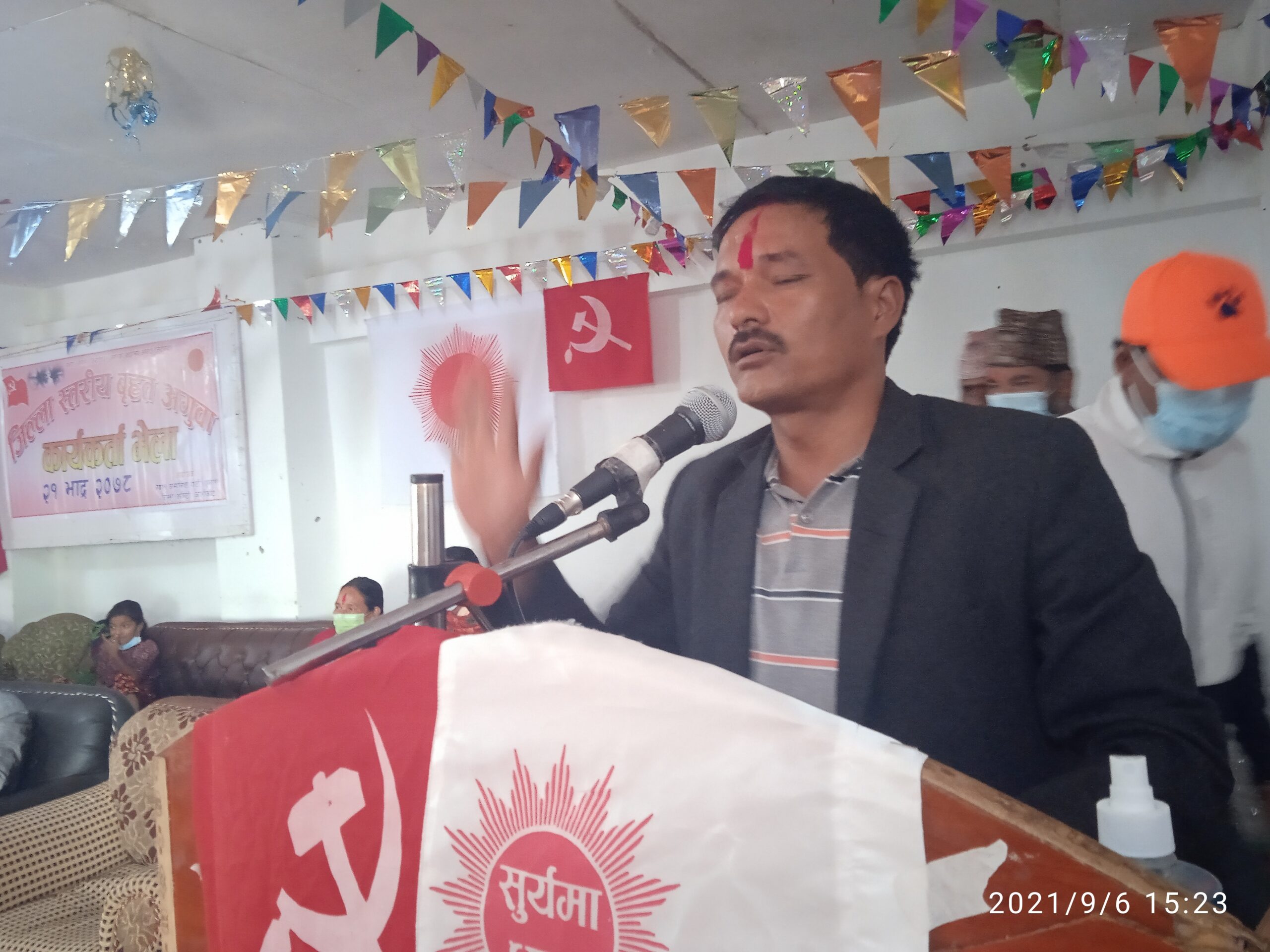 पार्टी भित्र सर्घष गरी एमालेलाई बलियो पार्टी बनाईन्छ: नेता शाही