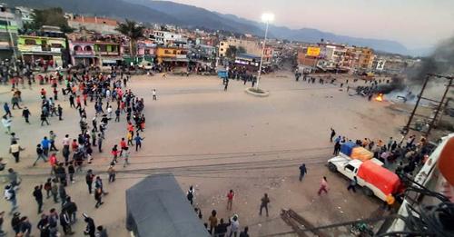 एमसीसी विरुद्धको आन्दोलन चर्किँदै  सुर्खेतमा कर्फ्यु !