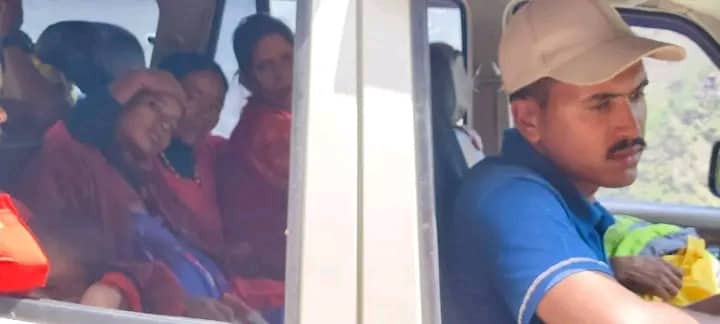 विजयी भएर लगतै जन्ताको सेवामा अध्यक्ष आचार्य