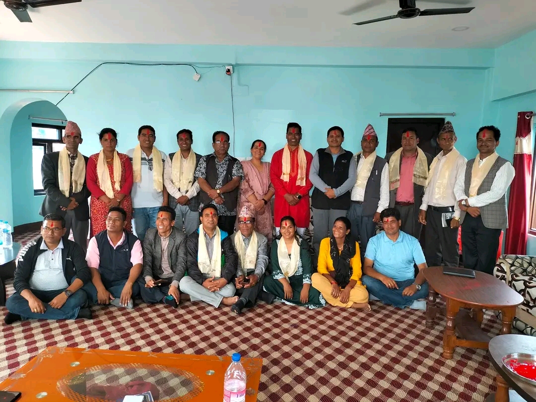 स्वतन्त्रबाट जितेका केसीलाई माओवादीले गर्यो सम्मान