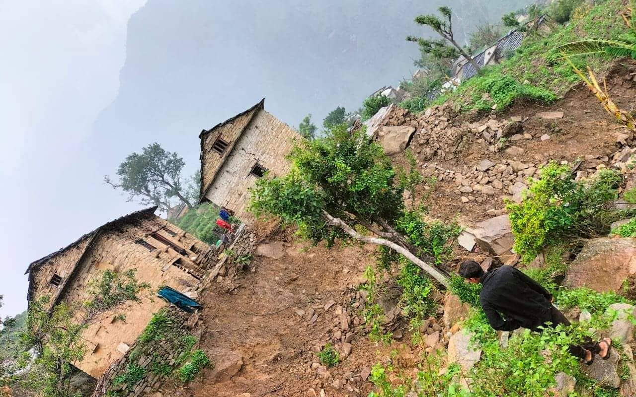 नरहरीनाथमा वर्षाले पुर्याएको क्षेतिको विवरण संकलन